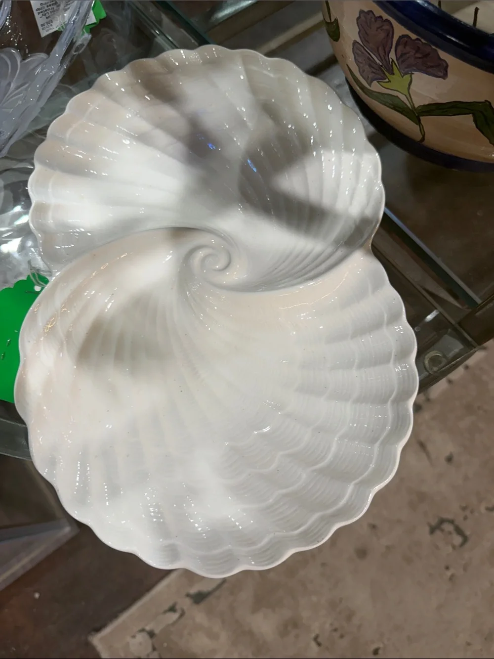 White Shell-Shaped Serving Dish - Classic Home Dining